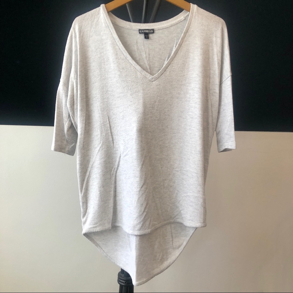 Express Heathered Hi-Lo Quarter Sleeve V-Neck